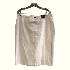 NEW Lane Bryant pale yellow linen blend lined skirt, size 14 Back Button Detail
